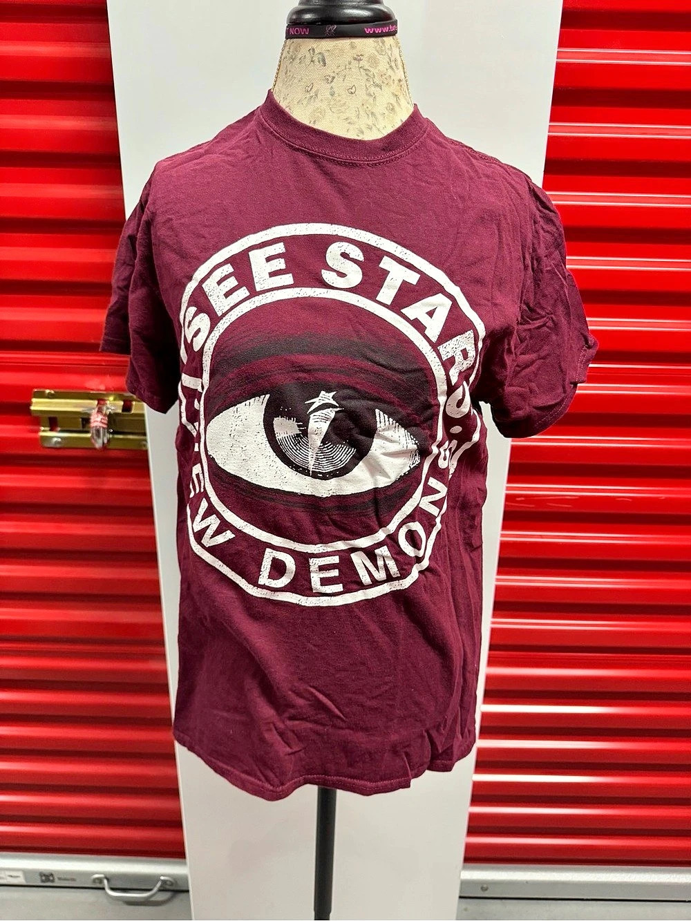I see stars band graphic tee tshirt